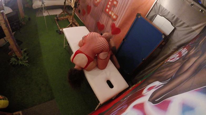 Mr D and Miss C: Une vidéo porno maison amateur non coupée non éditée dans les...