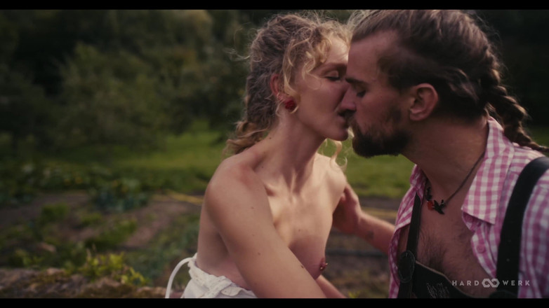 HardWerk: 2bang Serafina Sky