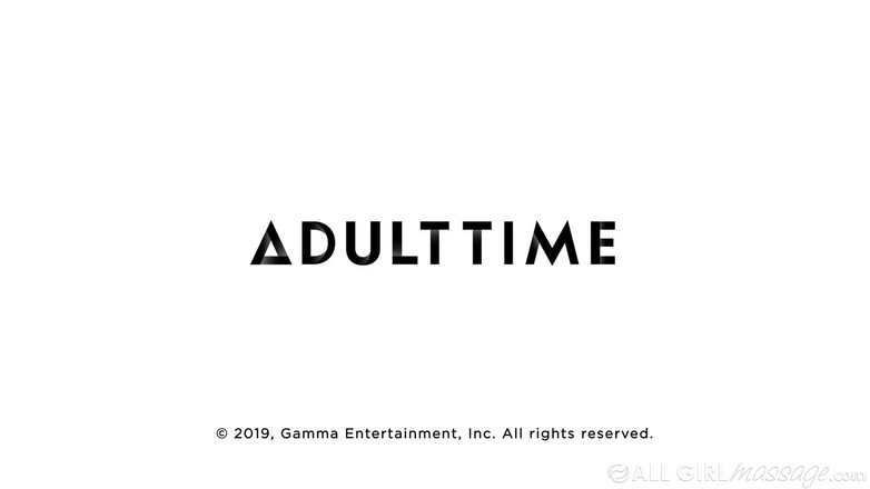 All Girl Massage: Масаж для всіх дівчат - еротичний масаж перетворюється на гарячу лесбіянку 69 з Джорджією Джонс і Кендіс Дейр