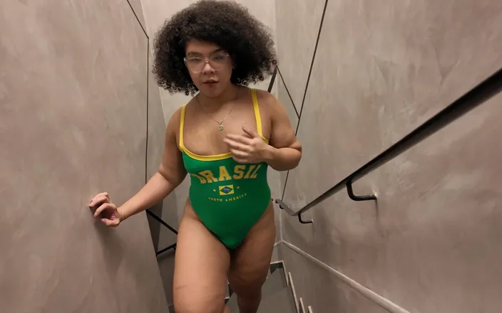 Barbanegraz ponto 1 onetrans: Teen Brazilian Tgirl (sofie Lollipop) Young Girl with a Big Ass