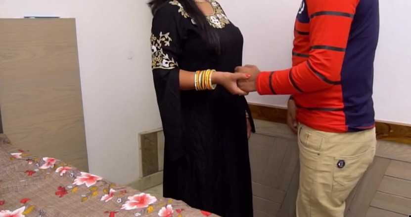 FloweryMask42: Bhabi desi dikongkek audio hindi