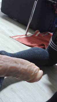 Fucking Machine with Big Dildo Fucks Me Fast and Hard to Orgasm!