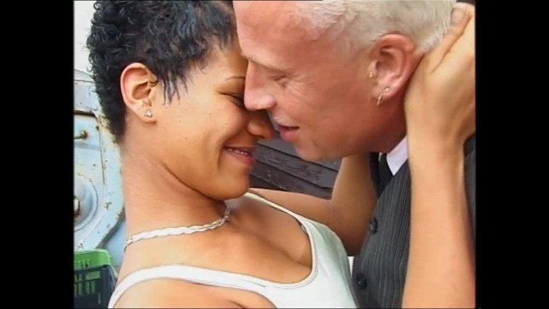 Muschi movie official: Duitse amateursletten hunkeren naar een dikke harde pik