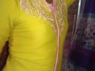 Deshi women: Я попал один в темную ночь и занялся сексом с девушкой. Ее тугая киска была очень привлекательной, и девушка выглядела очень красиво