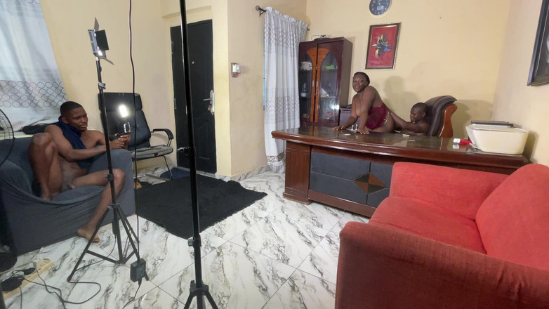 Creamyshuga: Dietro la scena della moglie che balla per suo marito