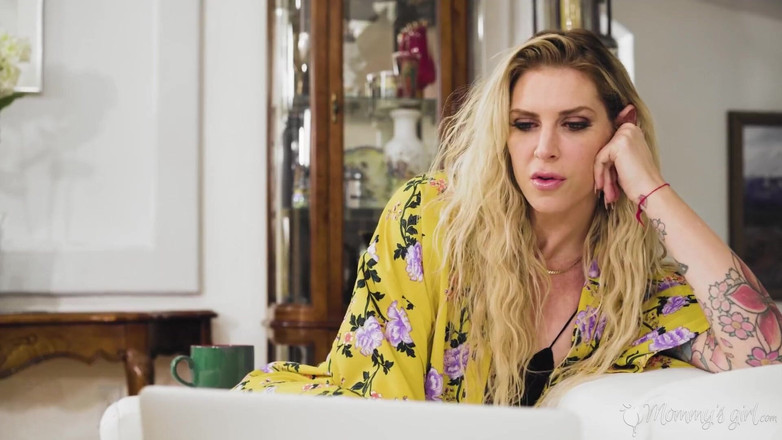 Mommy's Girl: La fille de ma belle-mère - La MILF Brooke Banner baise...