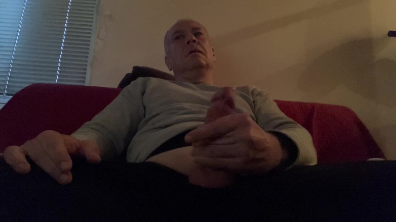 Alex Igogo: धूम्रपान और हस्तमैथुन