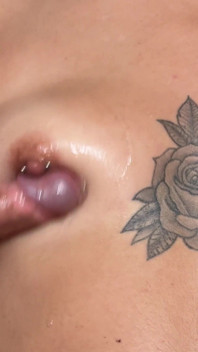 Piercing No Mamilo - Piercing No Mamilo Adorando E Brincando