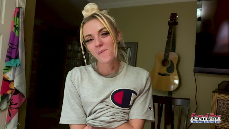 Brand New Amateurs: Manipulating my Sassy body rub girl into showing off body