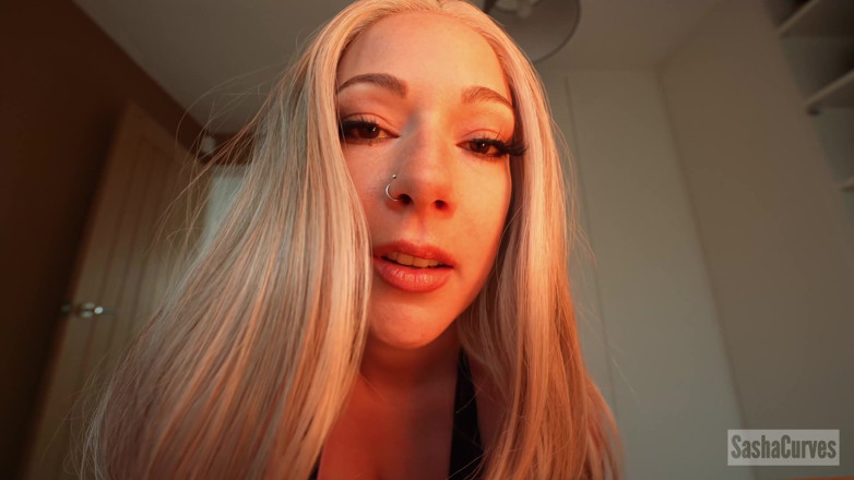Sasha Curves: Pomsta bývalé přítelkyně obryně