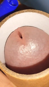 Glans penisini sıvı yapıştırıcı ile keskinleştirme.