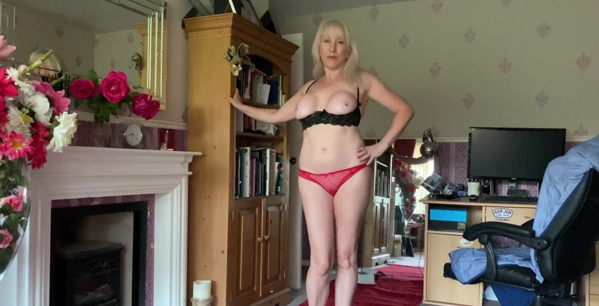 British Cougar: Idealny blow job!