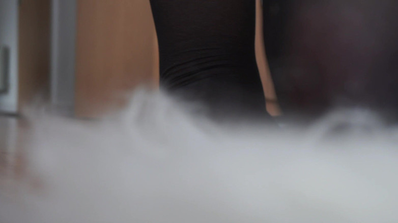 Sasha Curves: Велетень грає в хованки з колегами, що скорочуються