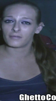 Skull Face Hooker Slyna knullad och Suger Bollar getto hora berättelser!