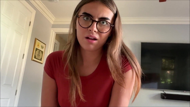 Alex Adams: Kleine stiefschwester beweist, dass sie keine streberin ist - selina Bentz -...