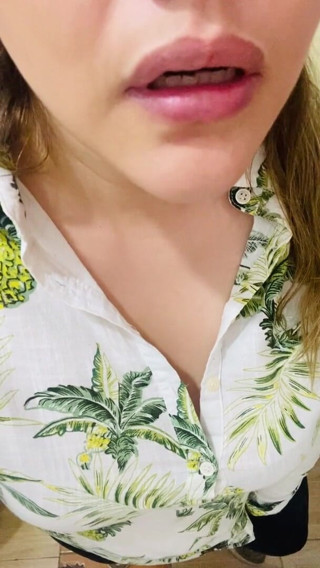 Preciusrouss49: I can suck your cock that rich