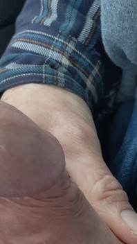 Cruising car park masturbation close up cum - Rockard Stepdaddy