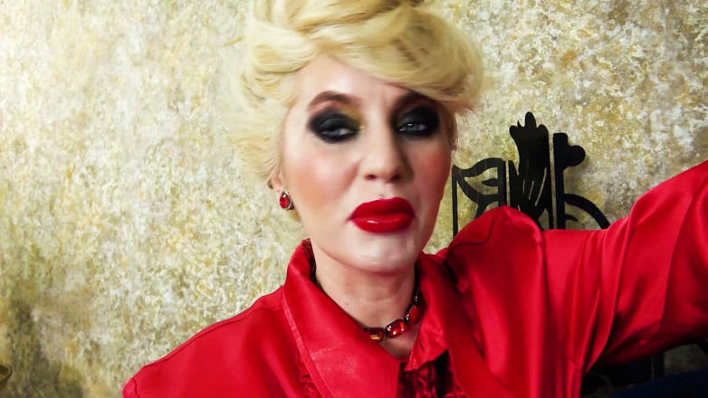 Goddess Celine: Ciuman lipstik merah halloween