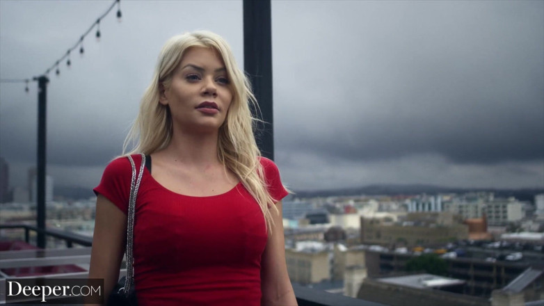Deeper: Profunde. Blondele gemene Riley și Elsa au parte de un sex în...