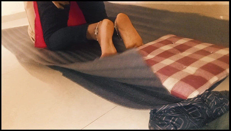 Harder299: Hete Indische dorpsstiefmoeder geniet van romantische seks. Desi Bhabhi Ki...
