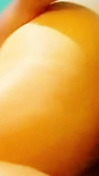 Doppelte penetration einer reifen MILf doggystyle