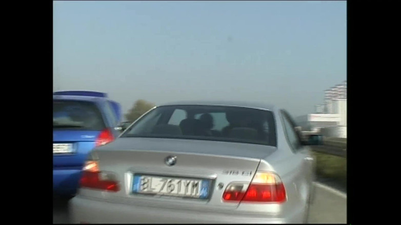Don't say a word: A la zoccola lubi je w trzech