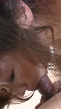 Morenas asiáticas garotas amam um bom vibrador e um pau duro