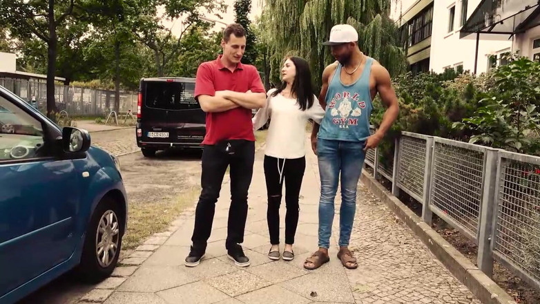 Explicit Pleasure Productions: Kto pieprzy kogo?  1 odcinek