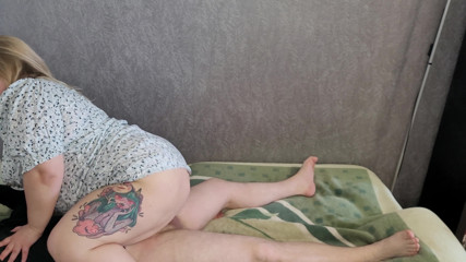Peach Desert: Umiliazione del piccolo pene di mio marito