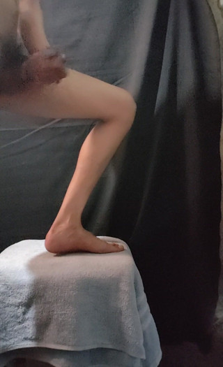 RabbitSex: Skinny Explodes in Milk