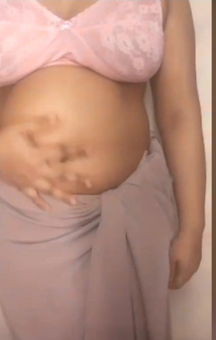 Jesmin18: Bangladeshi Sexy Bhabi Romance