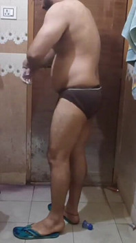 핫하고 섹시한 남자와 목욕 비디오