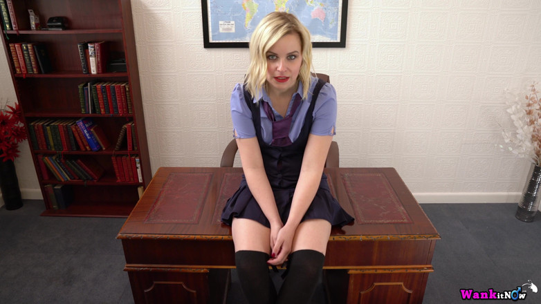 Wank it Now: Anna Belle-studentská kundička