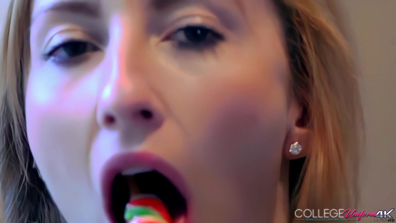 College Uniform: ハードサッキング フィーチャー ソフィア・スミス