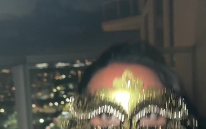 Miss Lexa: Bil bakalım dışarıda bir gece geçirdikten sonra ne oldu? Oh...