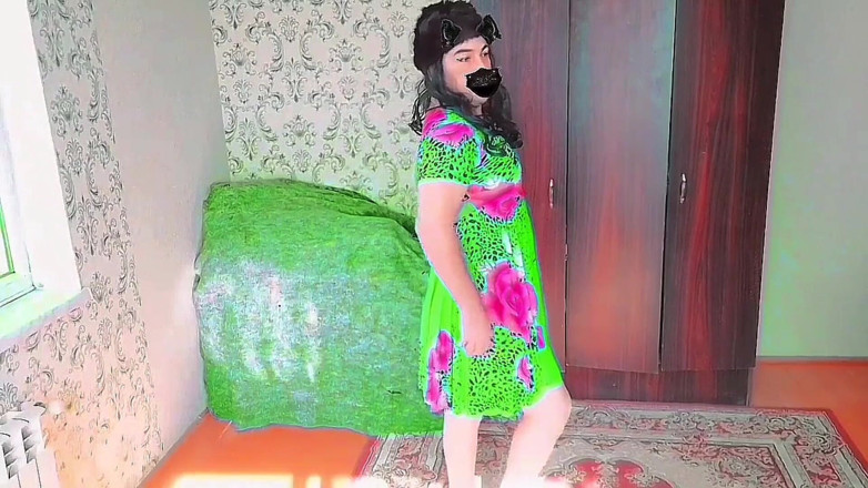 Kitty_Cross: Femboy xinh đẹp từ từ chơi với tóc trong khi trêu...