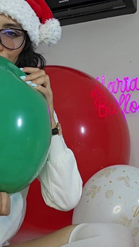 Marianna Asmr scoppia i palloncini