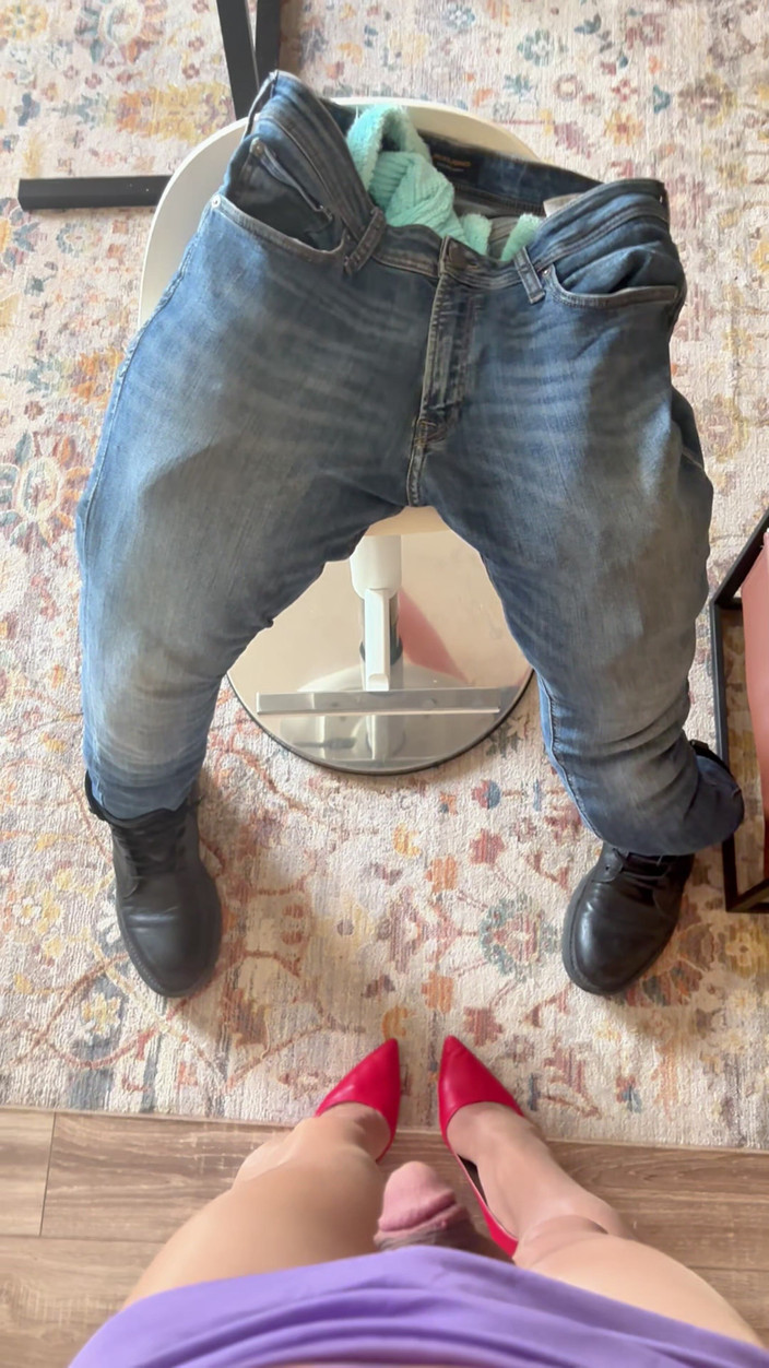 cd_aysemmm: Ich zerquetschte die eier des pizzaboys