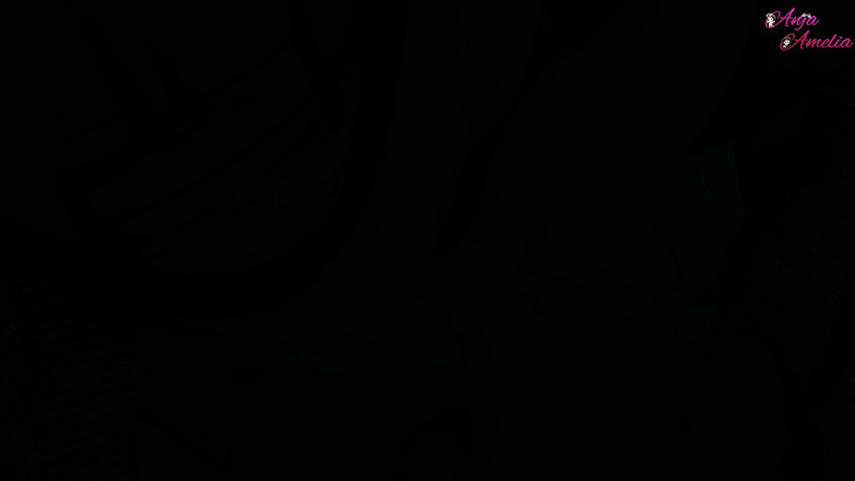 Anja Amelia: 准备好操我的屁股了吗？骑菊花直到你来！