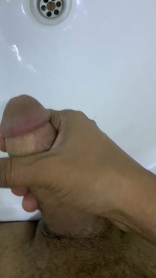 Preek Fans: Ofisteki lavabo mastürbasyon yapıyor