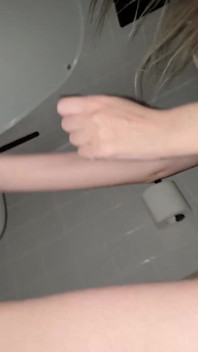 69-year-old Man Asked Me to Film Me Peeing. I Agreed. but He Turned Out to Be Rich