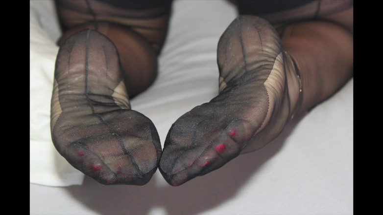 Mr MF: Pani dojrzałe stopy