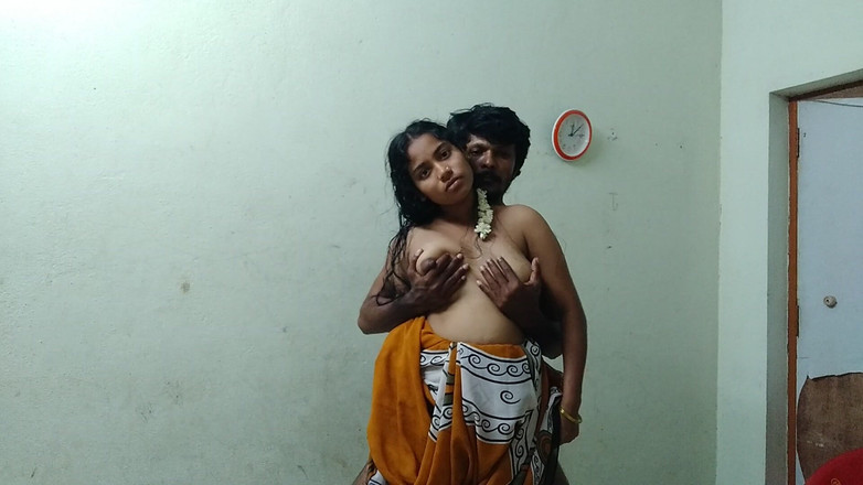 Telugu Couple: घर में पार्टी के बाद डॉगी स्टाइल में असली देसी भाभी की चुदाई