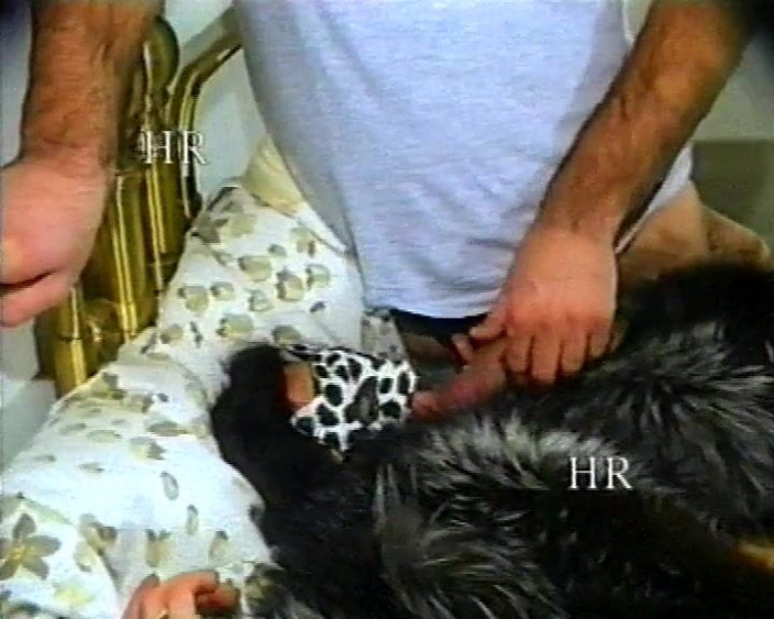 Hans Rolly: Скандальное порно видео между итальяном и иммигрантом