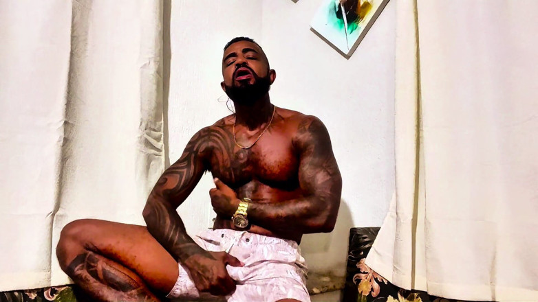 Felipe Nuru: Một mình ở nhà và trong tâm trạng đúng ... cuối cùng tôi đã...