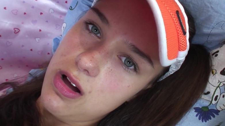 DARVASEX: Hladová nováčci Scéna-2 štíhlá brunetka teen Victoria Sweet Miluje tvrdě šukat