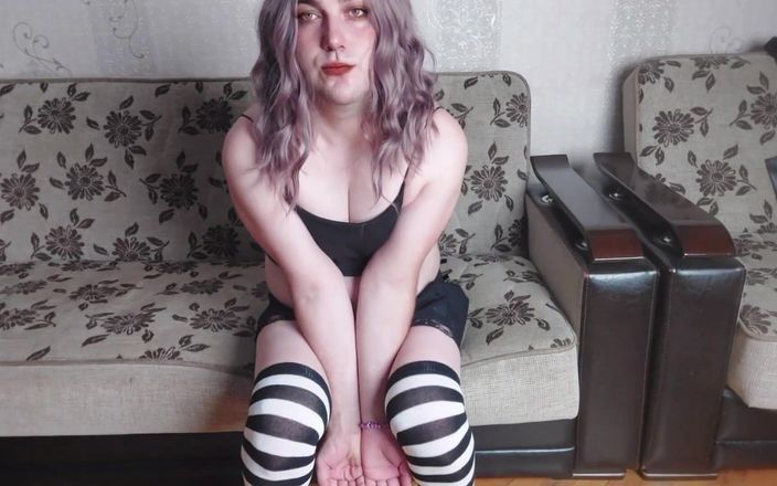 Ladyboy Kitty: Najsłodszy crossdresser w stylu gotyckim, jaki kiedykolwiek widziałeś z dużym...