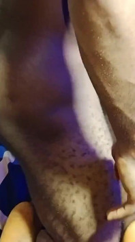 Seksi michelle deliklerinden sikiliyor (amcık ve göt)