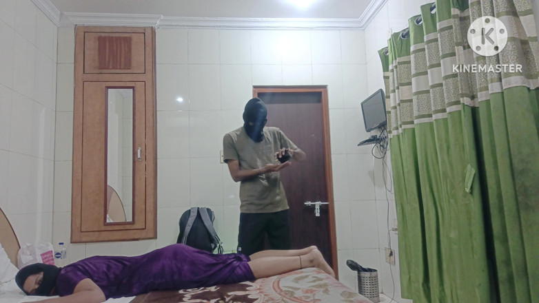 Poojakabir: दीदी को हॉटल ले जाकर मसाज दिया फिर हॉट बॉडी निहारी