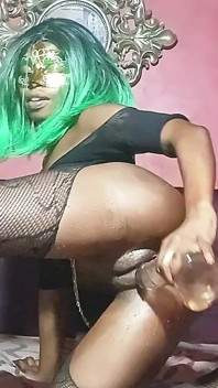 Zaddy Vertelde Me Dat Hij Snel Klaar Is. Deze Dikke Didlo Gebruiken Om Hard Klaar Te Komen!!